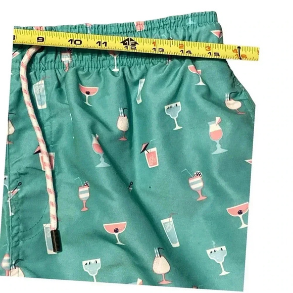 Broken Threads Trunks Swim Mens Size XL Drinks Pattern Swim Trunks Shorts
BIN 31 - Picture 4 of 5